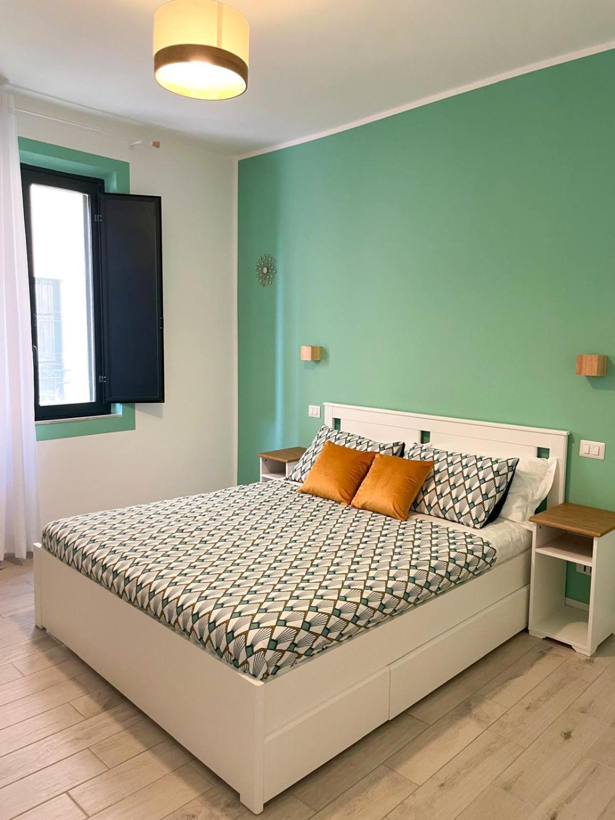 Anto'S Apartment Taormina Esterno foto